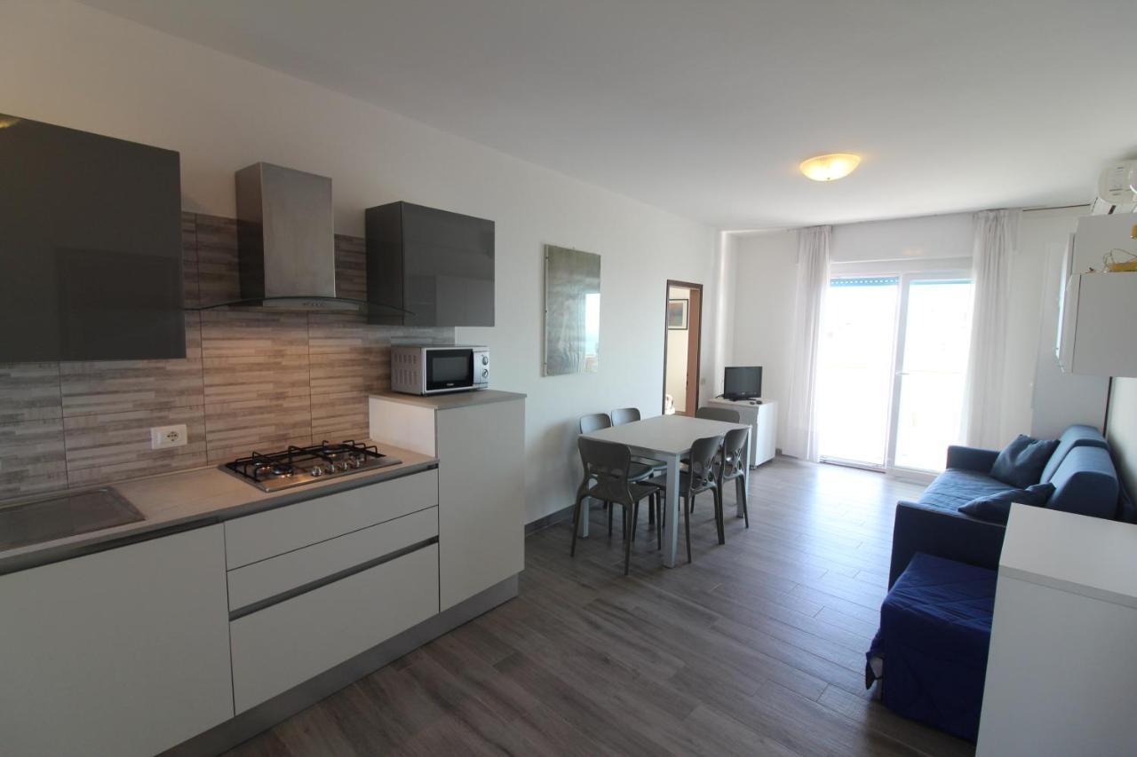 Appartamenti Puerto Do Sol Lignano Sabbiadoro Dış mekan fotoğraf