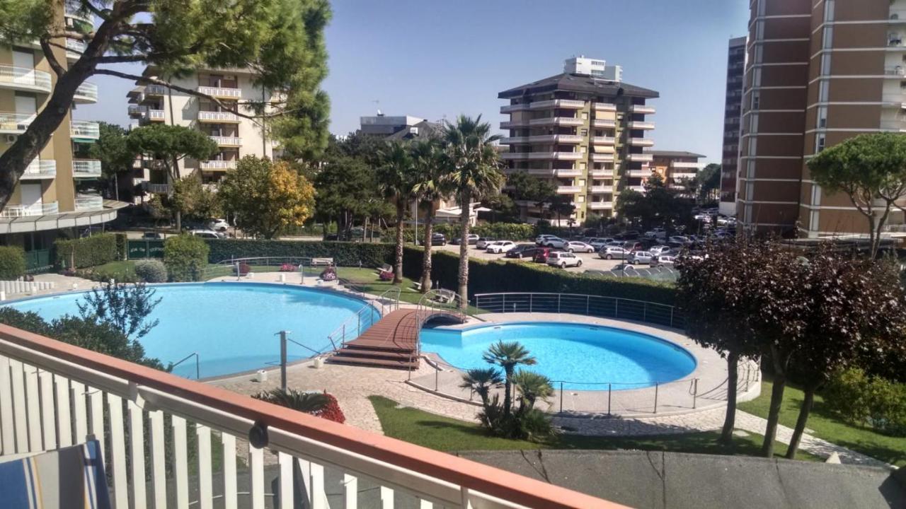 Appartamenti Puerto Do Sol Lignano Sabbiadoro Dış mekan fotoğraf